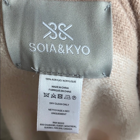 Scarf - Picture 6 of 6